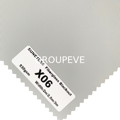 Bom preço. Sombras persianas PVC mais fibra de vidro cortina de preto de tecido rolo para cortina on-line