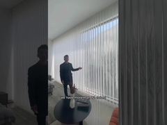 A porta deslizante vertical cega a cortina de janela Venetian para a privacidade